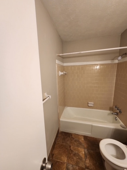 Building Photo - 1802 Hartsfield Rd