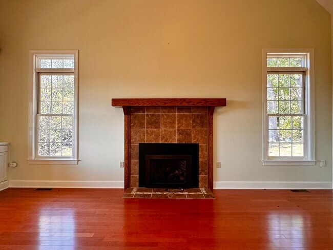 Building Photo - Private Farm Home in North Garden - Enjoy Fantastic Views - Main Level Primary Suite!