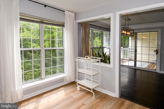 Building Photo - 46893 Eaton Terrace