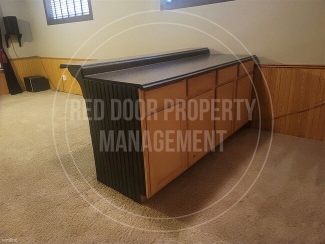 Building Photo - 3 br, 2 bath Duplex - 2030 Rosewood Court