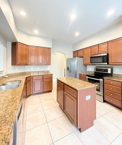 Large Kitchen with Island - 1315 Corso Palermo Ct