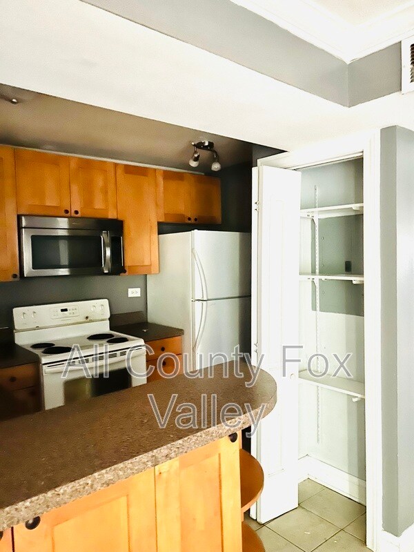 Building Photo - 10117 Old Orchard Ct