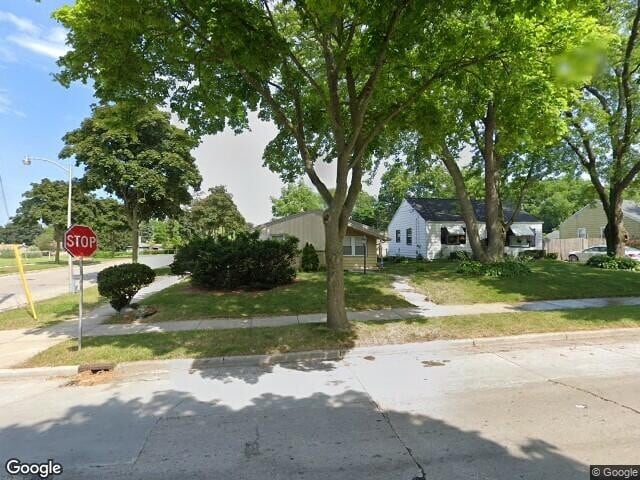 Building Photo - 6980 N 41st St