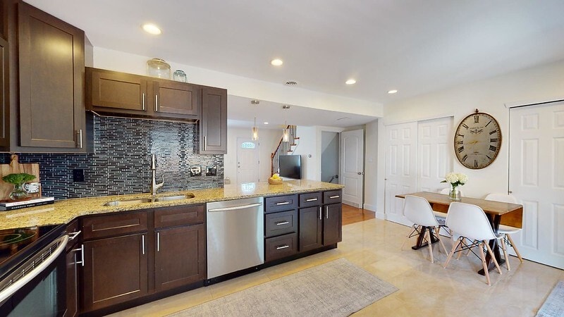 Building Photo - 2548 Grayland Walk