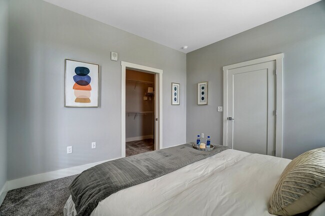 Building Photo - 2875 Olentangy River Rd