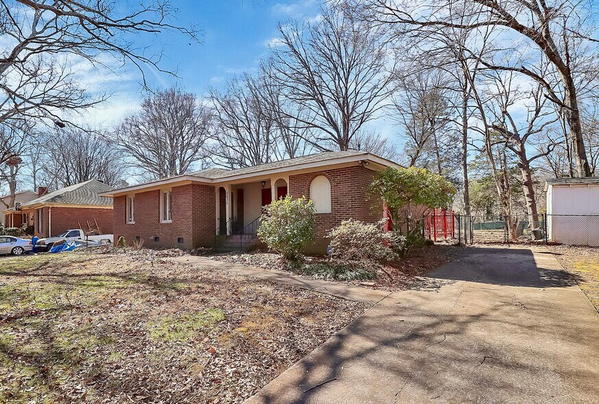 Building Photo - 6635 Olde Savannah Rd