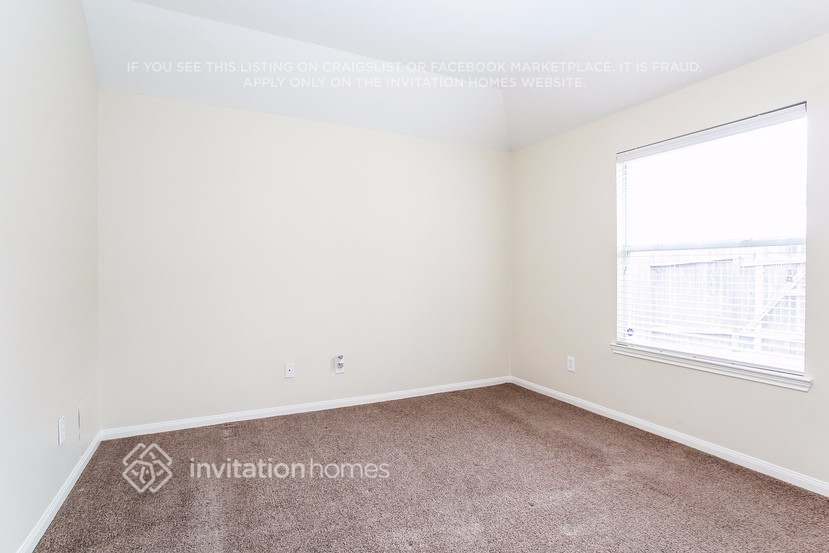 Building Photo - 6339 Mountain Pines Ln