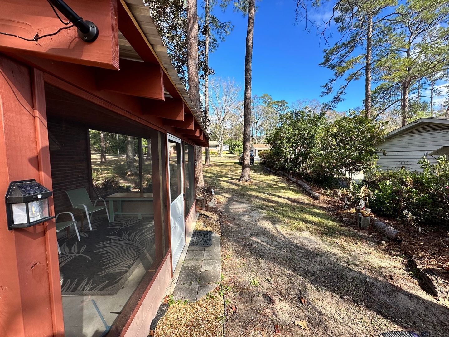 Building Photo - 923 Abbiegail Dr