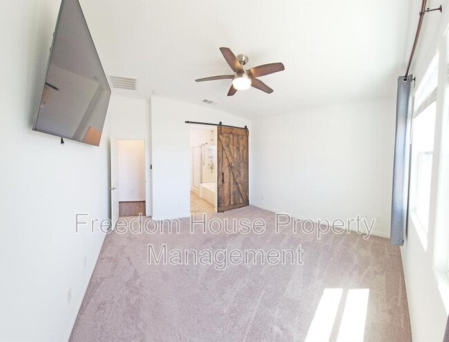 Building Photo - 3575 E Wallowa Dr