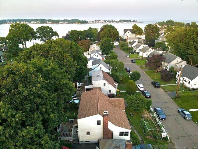 Building Photo - 41 Baxter Dr