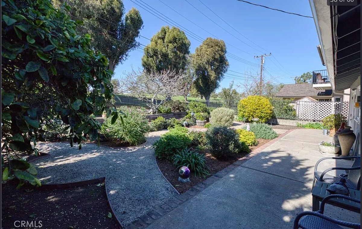 Building Photo - 16711 Greenview Ln