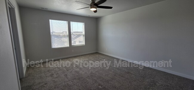 Building Photo - 4005 W Peak Cloud Dr