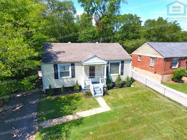Building Photo - 615 Neelys Bend Rd