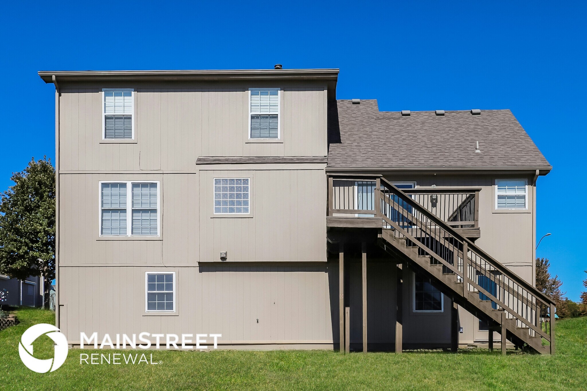Building Photo - 1133 Willow Ln