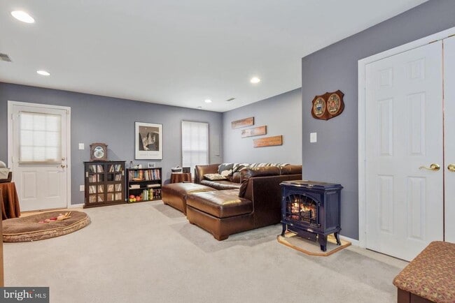 Building Photo - 5908 Ians Way