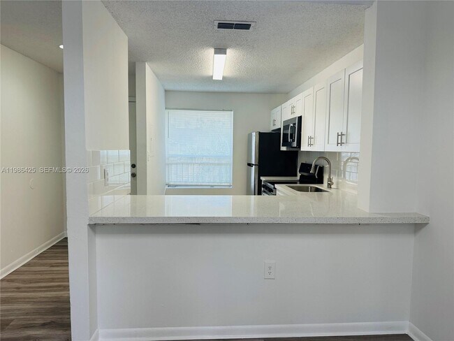 Building Photo - 8102 SW 21st Ct