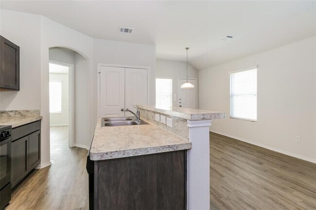 Building Photo - 25242 Sanitas Valley Dr