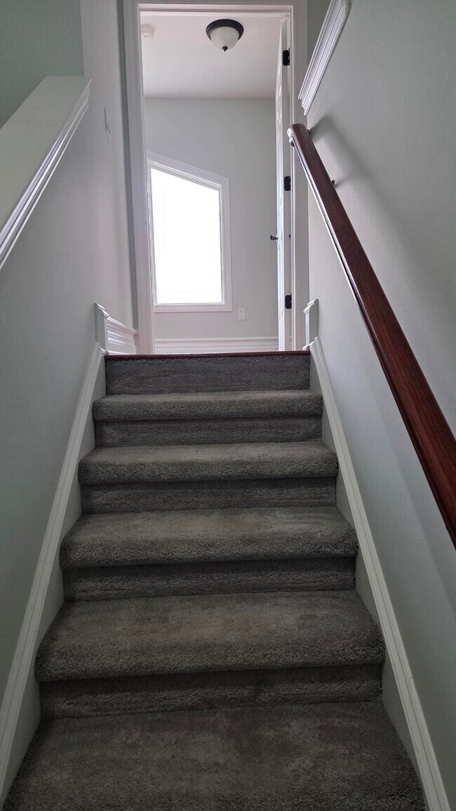 Building Photo - 934 W Huron St