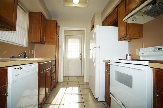 Building Photo - 5718 Red Cactus Ct