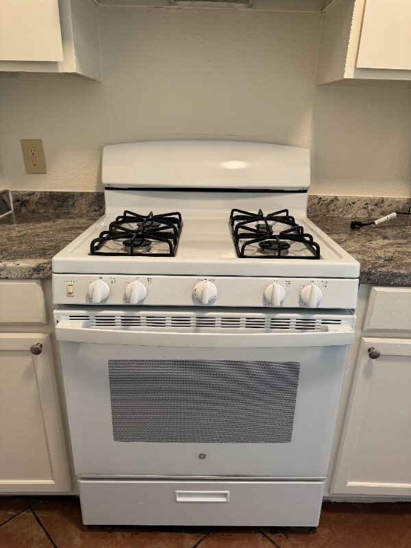 Building Photo - 311 Flournoy Dr