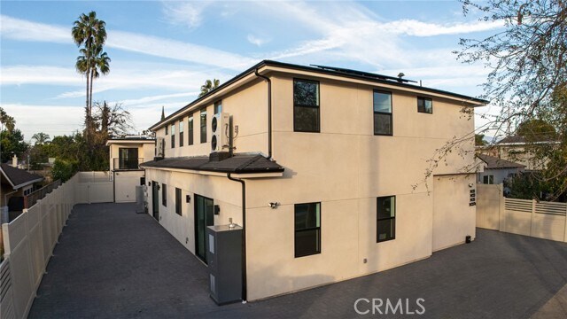 Building Photo - 14123 Emelita St