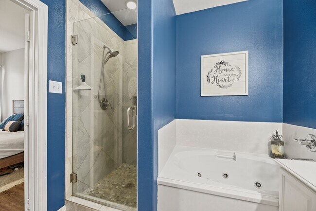 Building Photo - 32018 Anne Ln