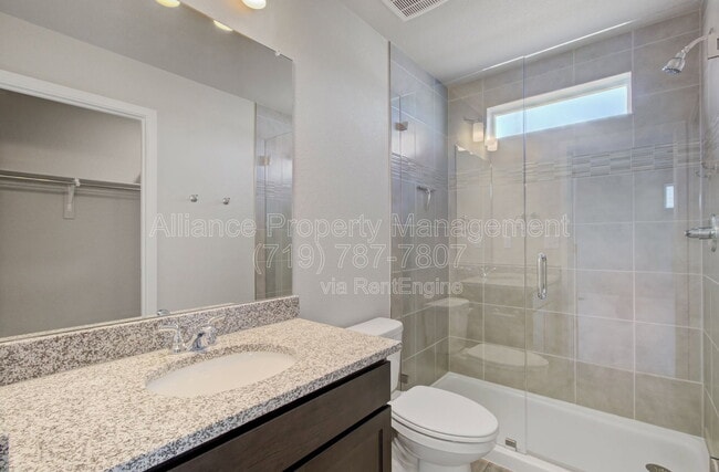Building Photo - 5732 Thurless Ln