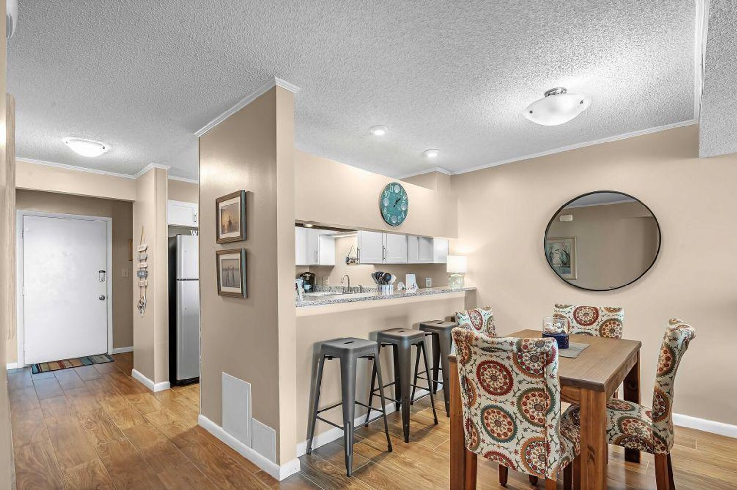 Building Photo - 1516 Sandpiper Ln