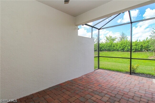 Building Photo - 2156 Dragonfruit Wy