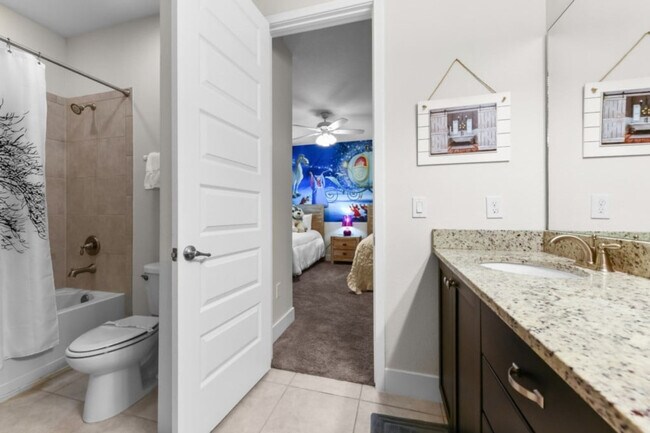 Building Photo - 350 Lasso Dr