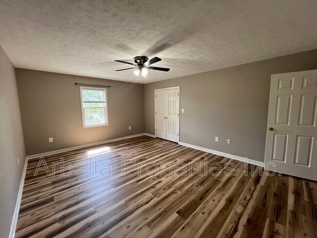 Building Photo - 2637 US-11W