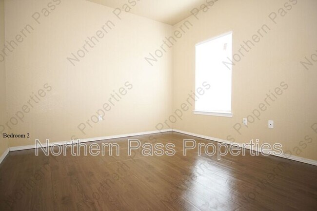 Building Photo - 8685 N Loop Dr