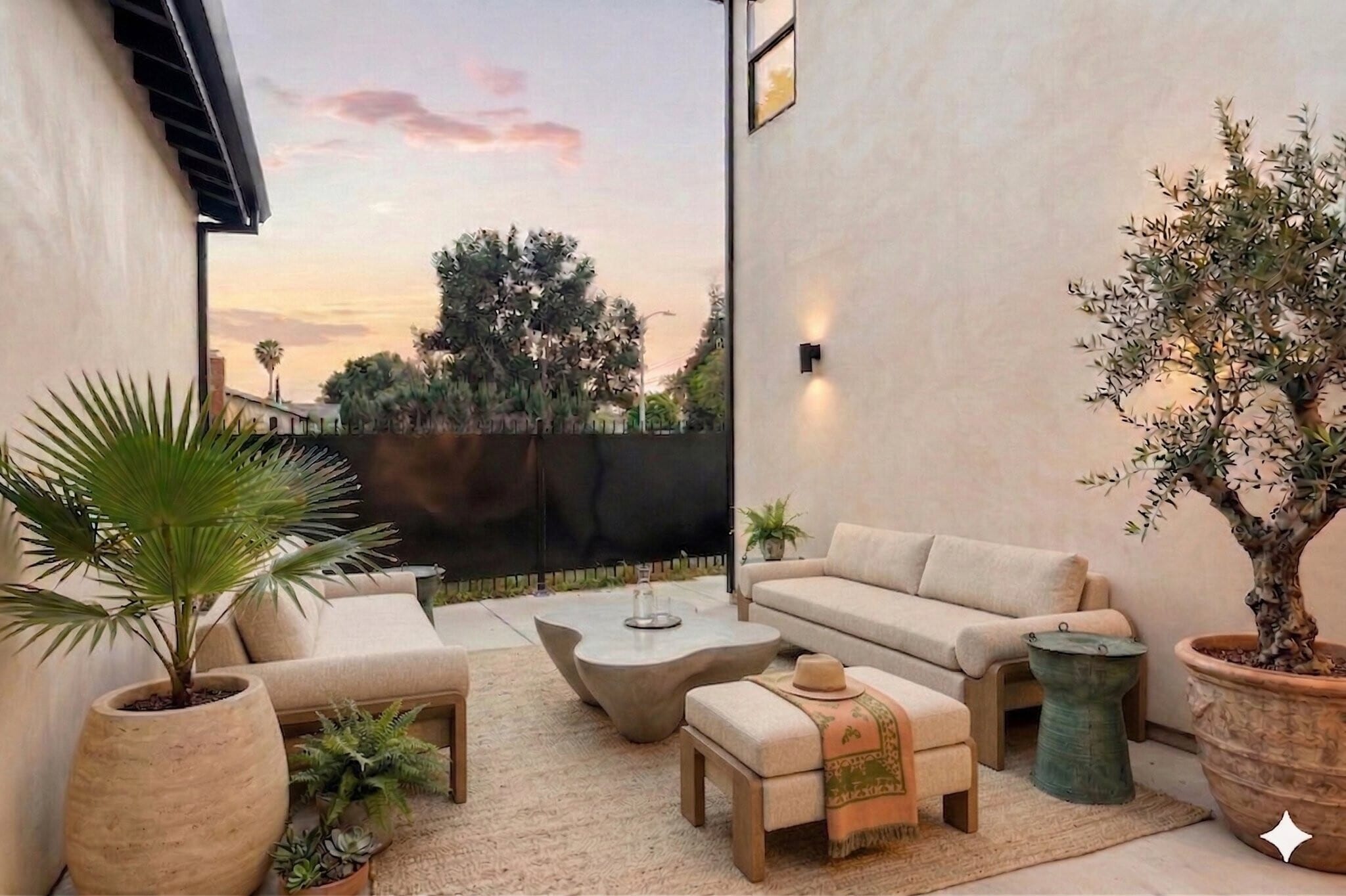 Building Photo - 17852 Saticoy St