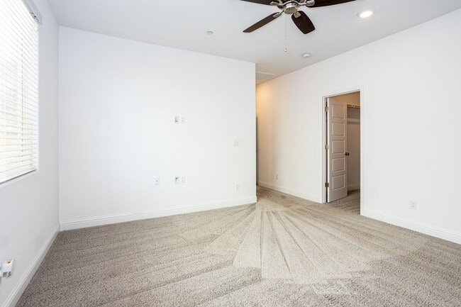 Building Photo - 3304 Trail River Ln