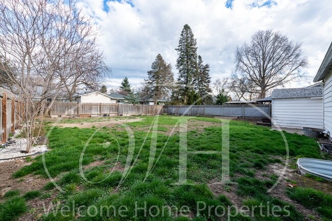 Building Photo - 1432 Bonsella St