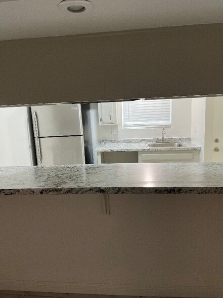 Building Photo - 4404 Tierra Verde St
