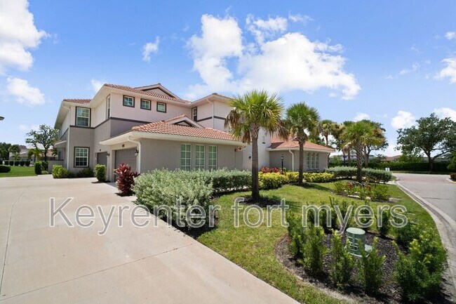 Building Photo - 12000 Santaluz Dr
