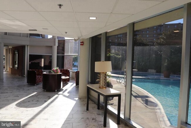 Building Photo - 8350 Greensboro Dr