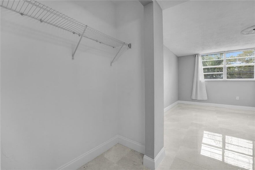 Building Photo - 7100 NW 17th St