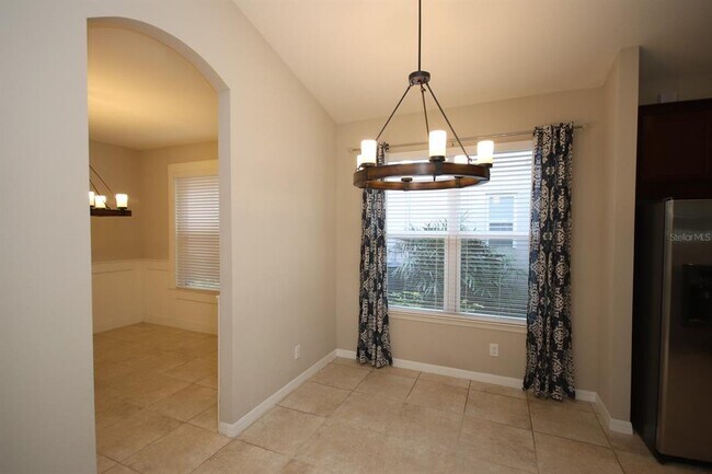 Building Photo - 8827 Sentiero Dr