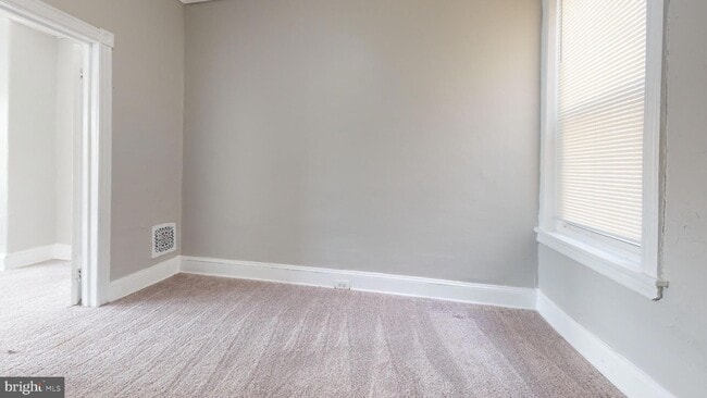 Building Photo - 5139 Ludlow St