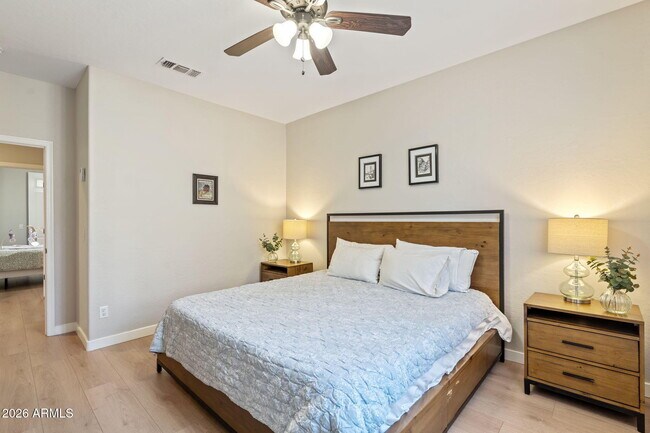 Building Photo - 6943 W Tether Trail