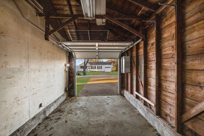 Building Photo - Sweet on Nectar