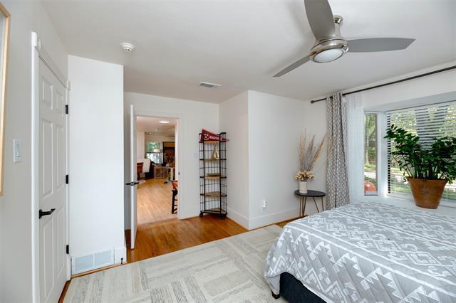 Building Photo - 803 Brookhurst Dr