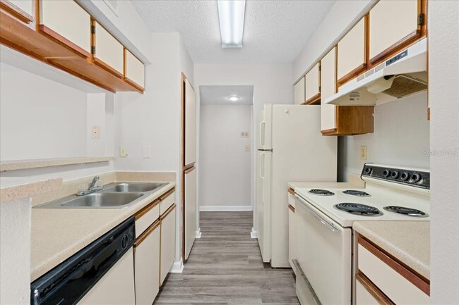 Building Photo - 8641 Fancy Finch Dr