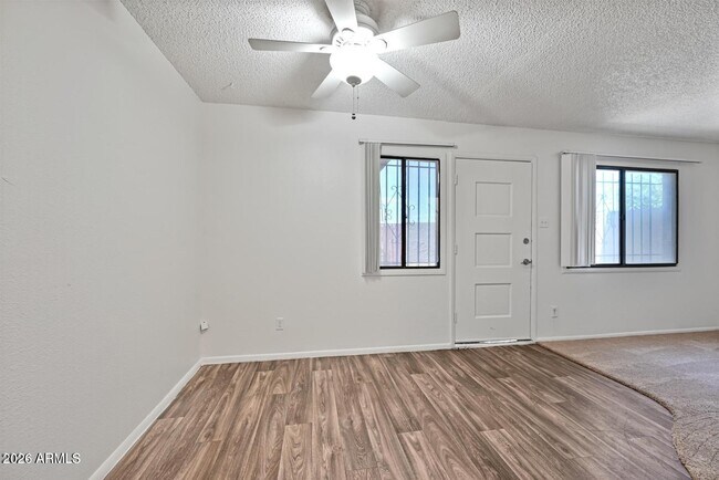 Building Photo - 3959 W Palomino Rd