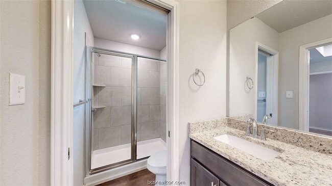 Building Photo - 803 Meadow Brook Dr