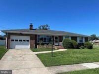 Building Photo - 624 Gayle Dr