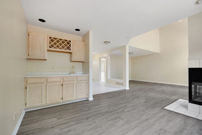 Building Photo - 2234 Seaver Ln