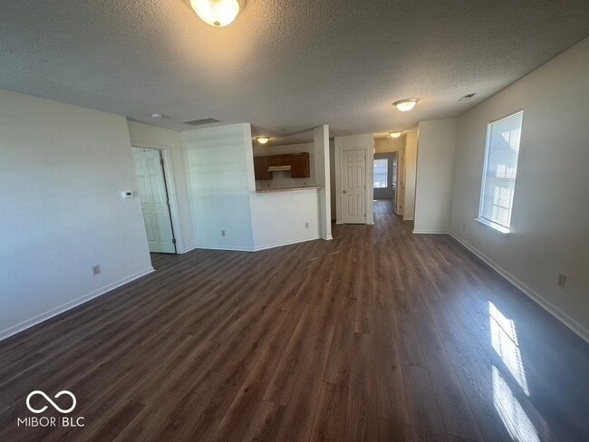 Building Photo - 1224 Edgewater Dr